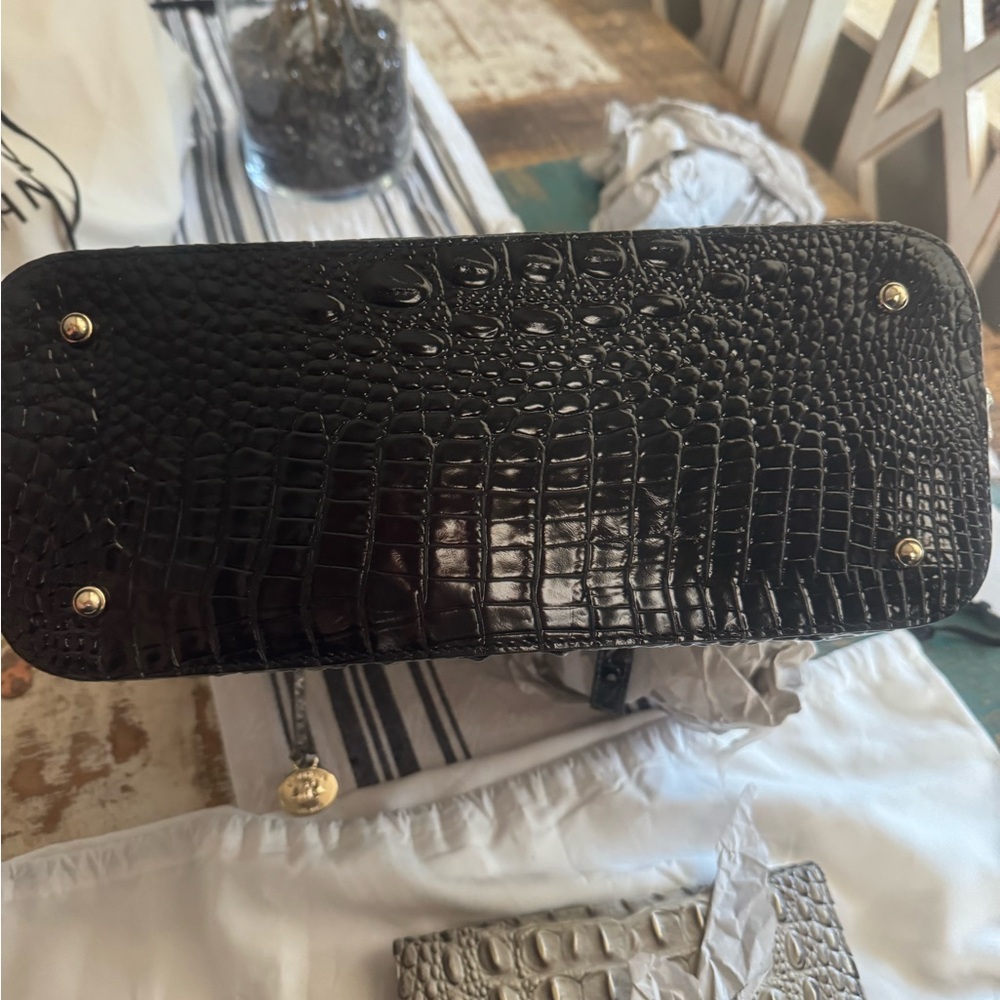 Brahmin Medium Asher - image 4